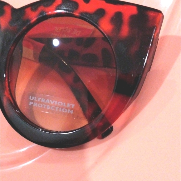 ROUND Cat Eye Leopard Print Frames Oversized Brown Sunglasses - Picture 7 of 16